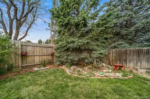 341 Newark St, Aurora, CO 80010 - Photo 42