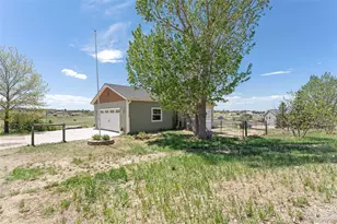 8191 Sun Country Dr, Elizabeth, CO 80107 - Photo 2