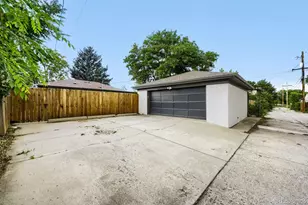 2220 Rosemary St, Denver, CO 80207 - Photo 20