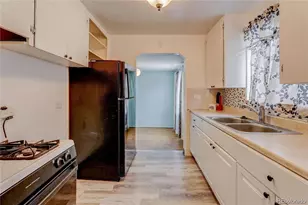3398 Newport St, Denver, CO 80207 - Photo 6