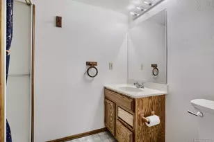 18555 E Saratoga Pl, Aurora, CO 80015 - Photo 24
