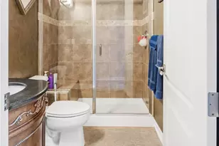 2527 Tremont Pl, Denver, CO 80205 - Photo 32