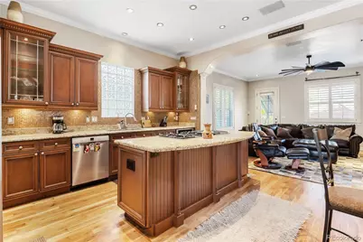 2527 Tremont Place, Denver, CO 80205 - Photo 6