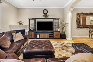2527 Tremont Pl, Denver, CO 80205 - Photo 12