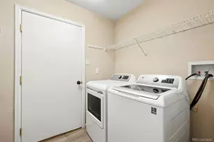21611 E 54th Pl, Denver, CO 80249 - Photo 24