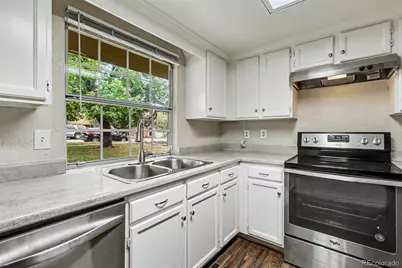 4386 S Blackhawk Way, Aurora, CO 80015 - Photo 8