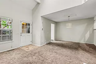 4386 S Blackhawk Way, Aurora, CO 80015 - Photo 4