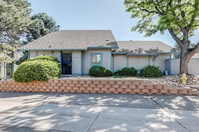 2490 S Worchester Court #A, Aurora, CO 80014 - Photo 2