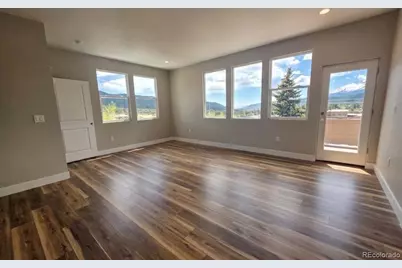 201 W Henrietta Avenue, Woodland Park, CO 80863 - Photo 2