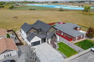 5758 E Wetlands Dr, Frederick, CO 80504 - Photo 2