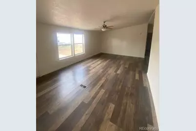 20175 Southgate Avenue, La Salle, CO 80645 - Photo 4