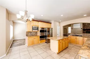 19076 E Maplewood Ave, Aurora, CO 80016 - Photo 14