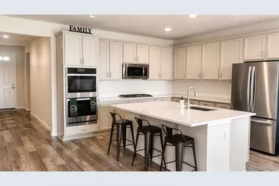 7768 S Old Hammer Way, Aurora, CO 80016 - Photo 2