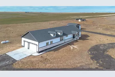 61800 E 32nd Court, Strasburg, CO 80136 - Photo 2