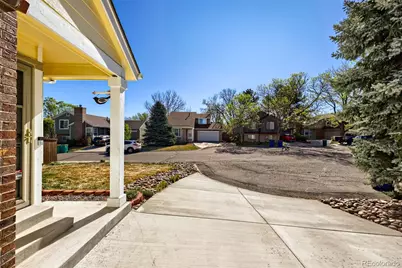 9317 Rosewood Court, Highlands Ranch, CO 80126 - Photo 4