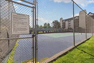 7250 Eastmoor Dr, Denver, CO 80237 - Photo 32