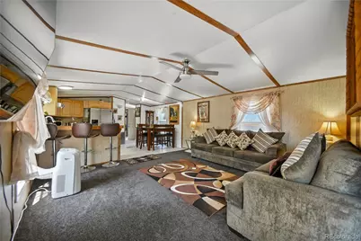 422 Willow Drive, Lochbuie, CO 80603 - Photo 2