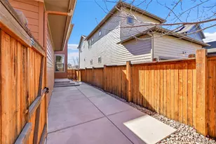 10539 E 25th Dr, Aurora, CO 80010 - Photo 34