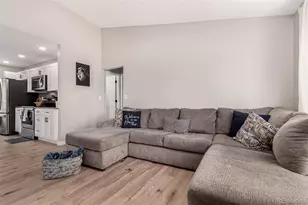 21550 E Alamo Pl, Centennial, CO 80015 - Photo 4