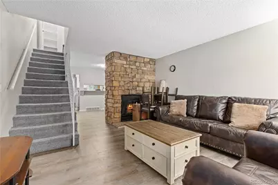 2297 S Jasper Way #B, Aurora, CO 80013 - Photo 2