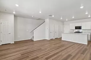 1600 Riverplace Dr, Windsor, CO 80550 - Photo 2