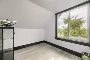 5699 W 10th Ave, Lakewood, CO 80214 - Photo 8