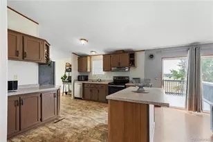 47904 Dartmouth Ave, Bennett, CO 80102 - Photo 16