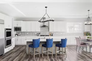 6843 S Vandriver Ct, Aurora, CO 80016 - Photo 2