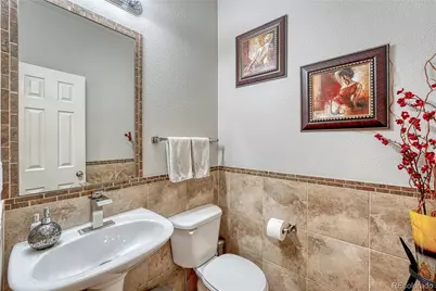 5625 S Buchanan Street, Aurora, CO 80016 - Photo 16