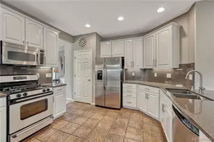 5625 S Buchanan St, Aurora, CO 80016 - Photo 14