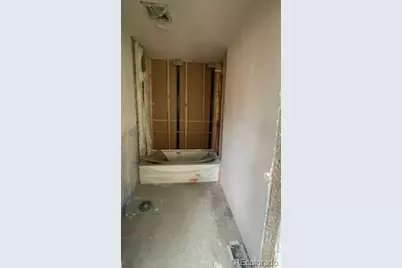 3233 Curtis Street, Denver, CO 80205 - Photo 4