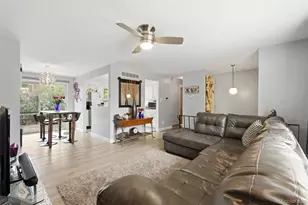 984 S Victor Way, Aurora, CO 80012 - Photo 4