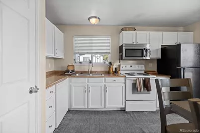 17997 E Bethany Place, Aurora, CO 80013 - Photo 8