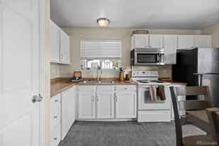 17997 E Bethany Pl, Aurora, CO 80013 - Photo 8