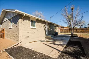 842 S Worchester St, Aurora, CO 80012 - Photo 20