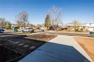 842 S Worchester St, Aurora, CO 80012 - Photo 26