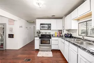 1809 Crystal St, Aurora, CO 80011 - Photo 1