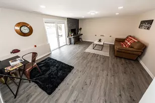 1021 Pioneer Ln, Colorado Springs, CO 80904 - Photo 32