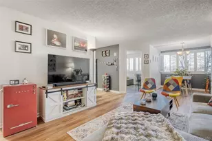 2225 Buchtel Blvd, Denver, CO 80210 - Photo 8