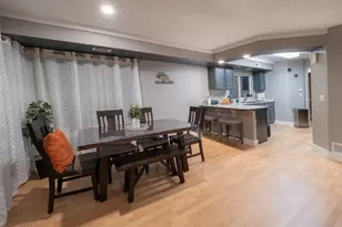 21376 E 40th Pl, Denver, CO 80249 - Photo 4