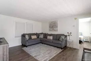 1859 Crystal St, Aurora, CO 80011 - Photo 6