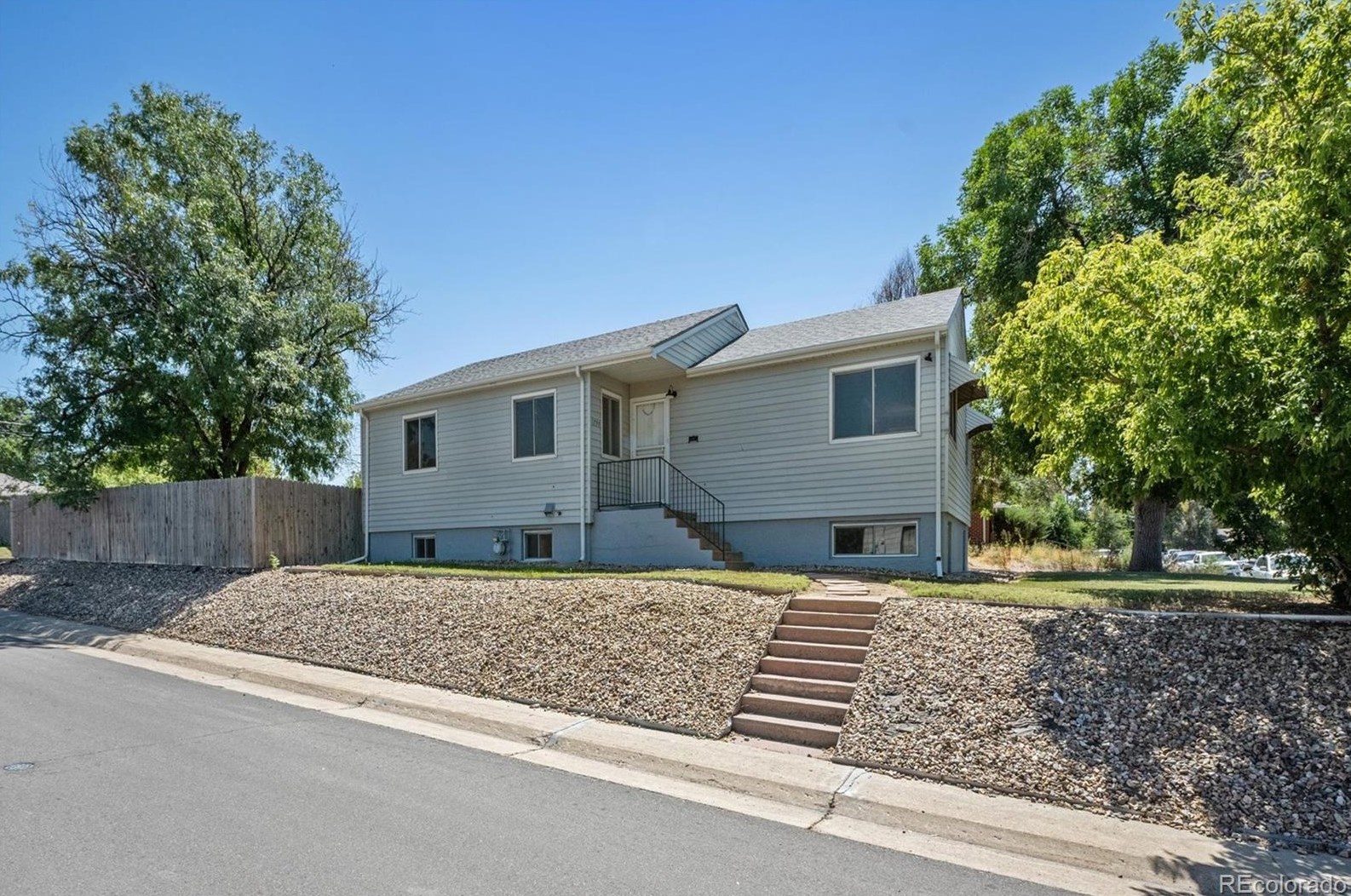 1788 Chester St, Denver, CO 80010-1917