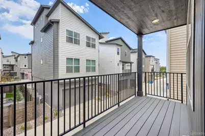 10904 E Hinsdale Circle, Centennial, CO 80112 - Photo 4
