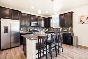 8601 Zircon Way, Arvada, CO 80007 - Photo 6
