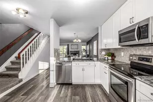 10537 W Maplewood Dr, Littleton, CO 80127 - Photo 16