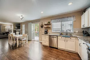 3051 S Espana Way, Aurora, CO 80013 - Photo 6