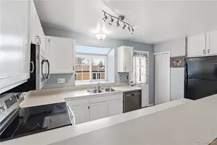 1219 S Flower Cir, Lakewood, CO 80232 - Photo 14