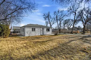 90 S Kendall St, Lakewood, CO 80226 - Photo 10