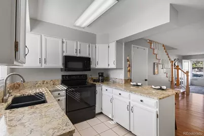 10386 W Dartmouth Avenue, Lakewood, CO 80227 - Photo 8