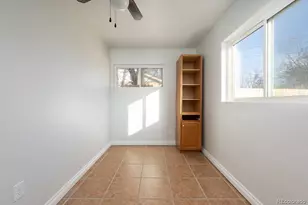 702 Scranton Ct, Aurora, CO 80011 - Photo 28